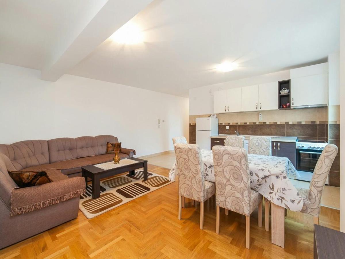 Apartment Perfekt Kamenovo